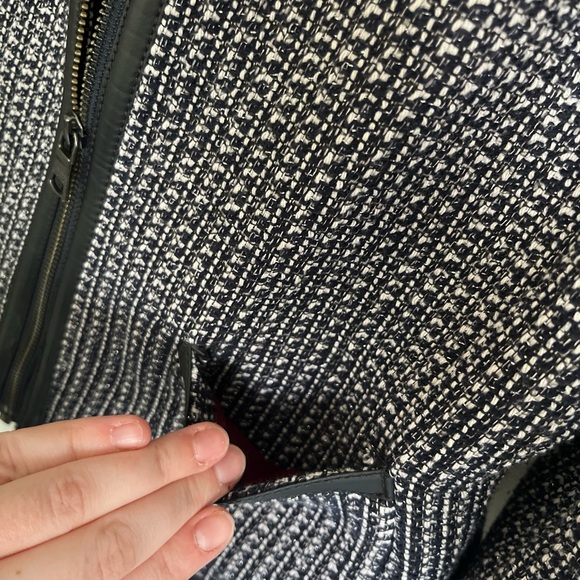 Banana Republic Black and White Tweed Jacket - Picture 6 of 7